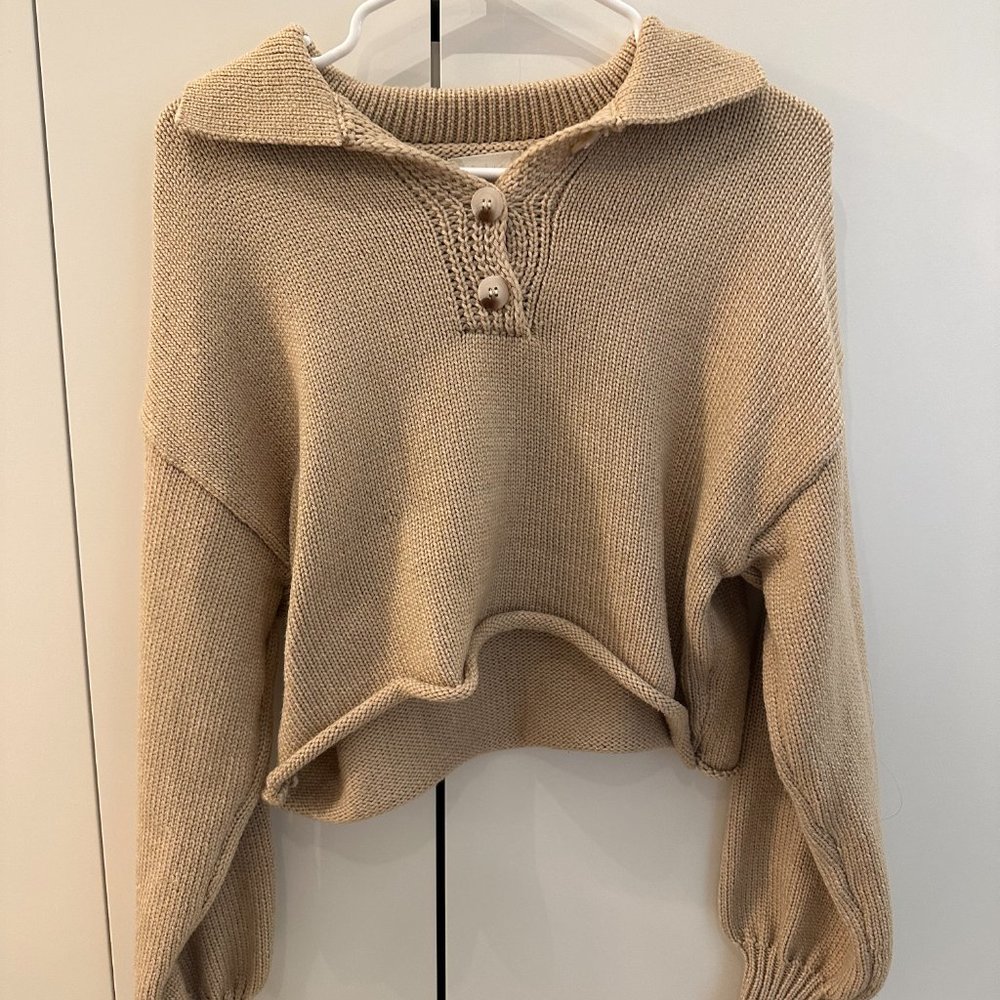 Cropped Knit with Collar